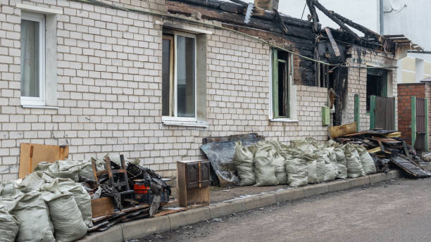 24/7 Emergency Fire Damage Removal experts in Steele Creek, AK